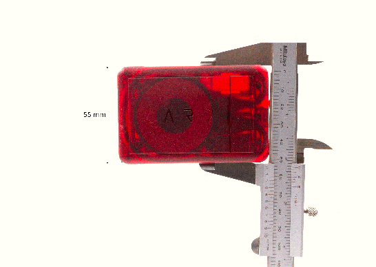 「薄く、軽く、スマートに」絡まった充電ケーブルもすっきり！常備する多機能カード。