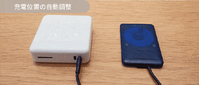 「薄く、軽く、スマートに」絡まった充電ケーブルもすっきり！常備する多機能カード。
